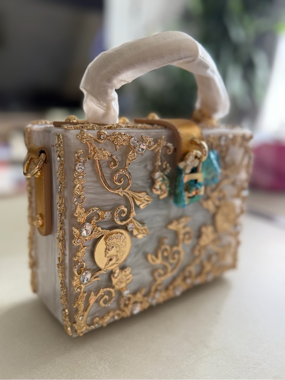 Luxury Ornate Acrylic Box Bag | Statement Purse & Chic Decor Piece
 7,5X6